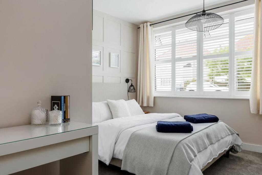 Modern 2 Bed, Cliff Top & Parking, F6 Борнмут Екстер'єр фото