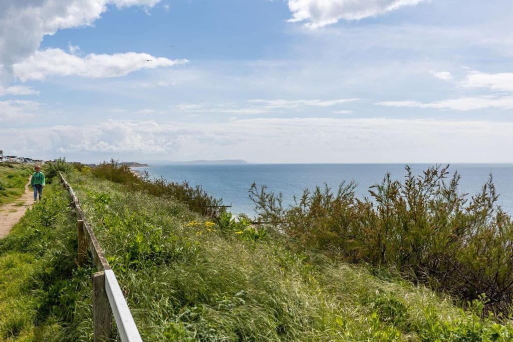 Modern 2 Bed, Cliff Top & Parking, F6 Борнмут Екстер'єр фото